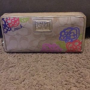 Coach wallet !!!